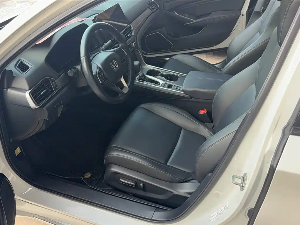 Honda Accord 2023 — фото 14