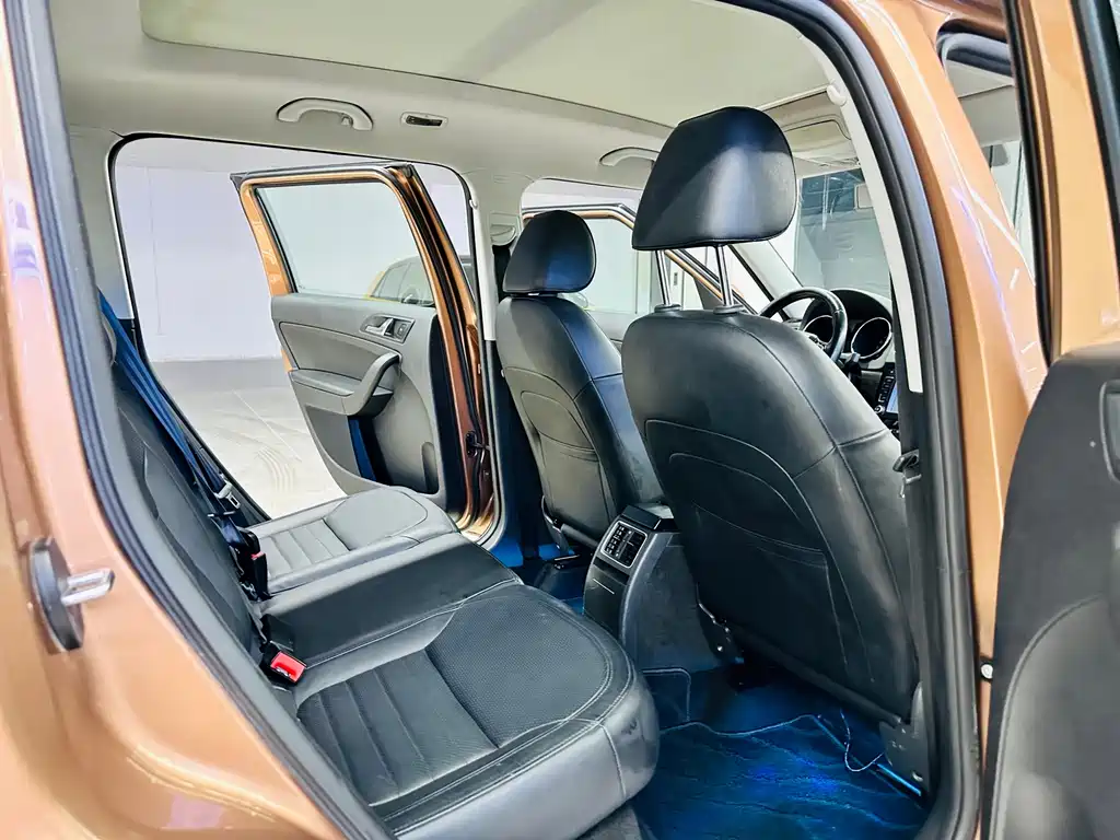 Skoda Yeti 2014 — фото 21