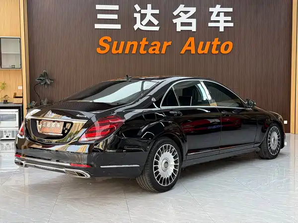 Mercedes-Benz S-Class 2011