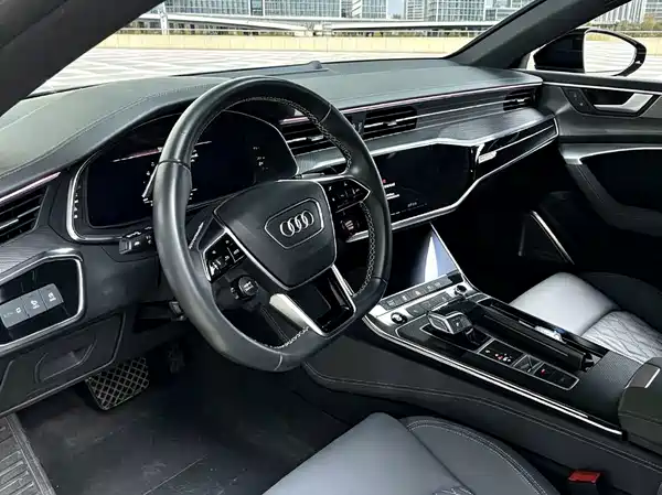 Audi A7L 2024