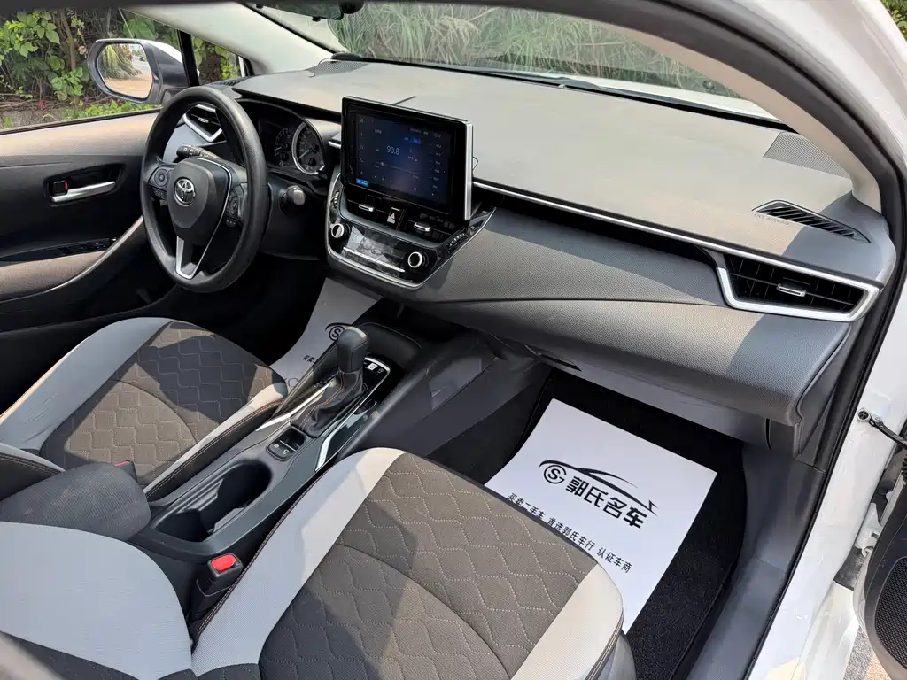 Toyota Corolla 2022 — фото 11