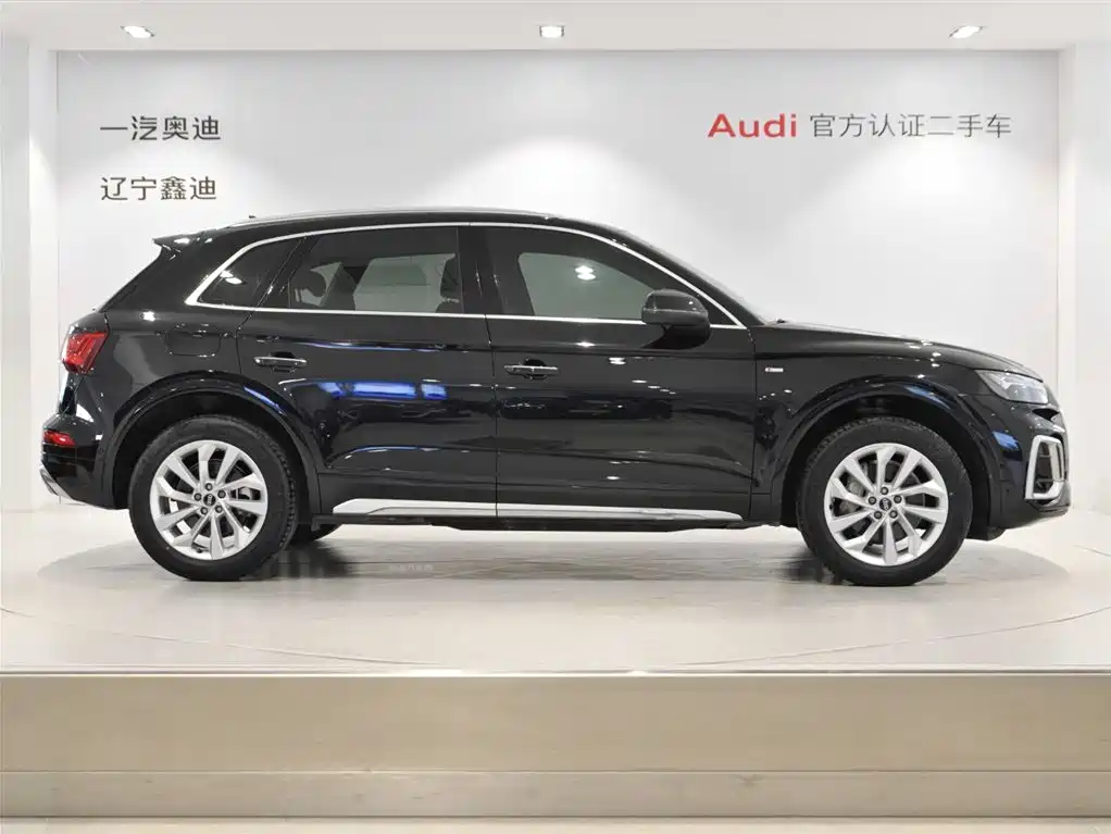 Audi Q5L 2022 — фото 2