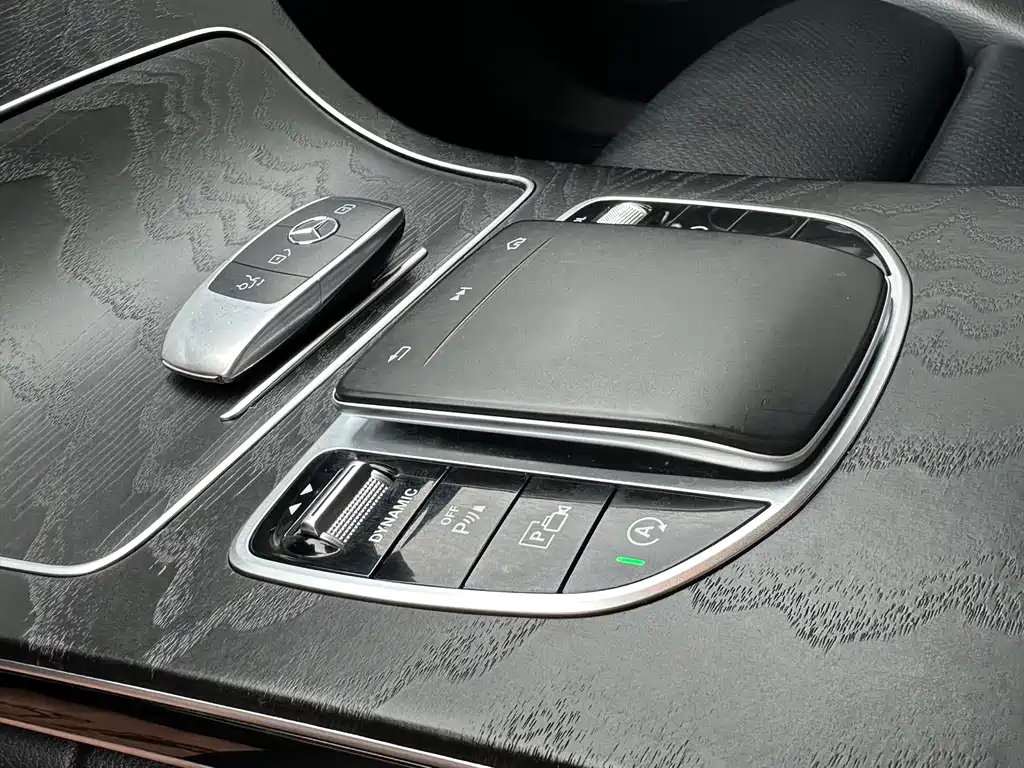 Mercedes-Benz C-Class 2019 — фото 5