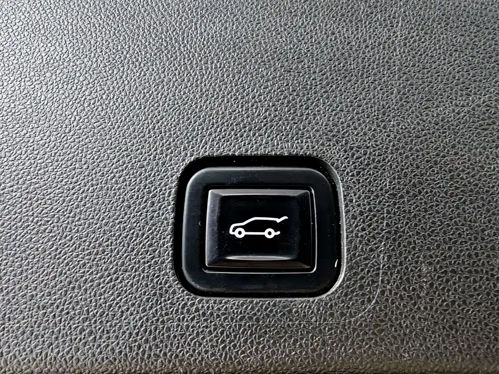 Cadillac XT6 2021 — фото 13