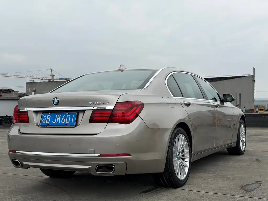 BMW 7 Series 2015 — фото 3
