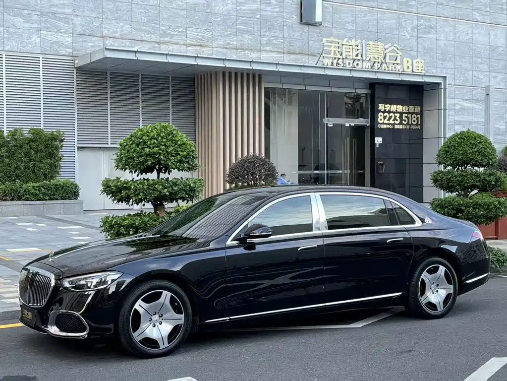 Mercedes-Benz Maybach S-Class 2024 — фото 6