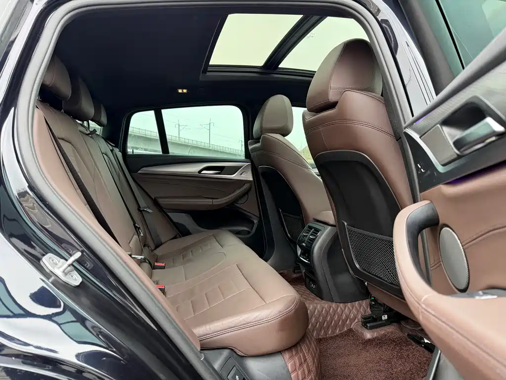 BMW X4 2021 — фото 11