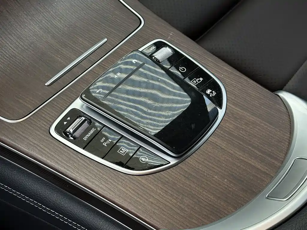 Mercedes-Benz GLC 2021 — фото 16