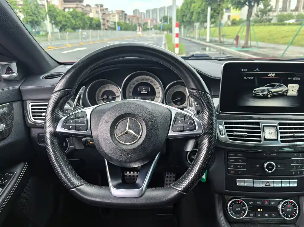 Mercedes-Benz CLS 2017 — фото 14