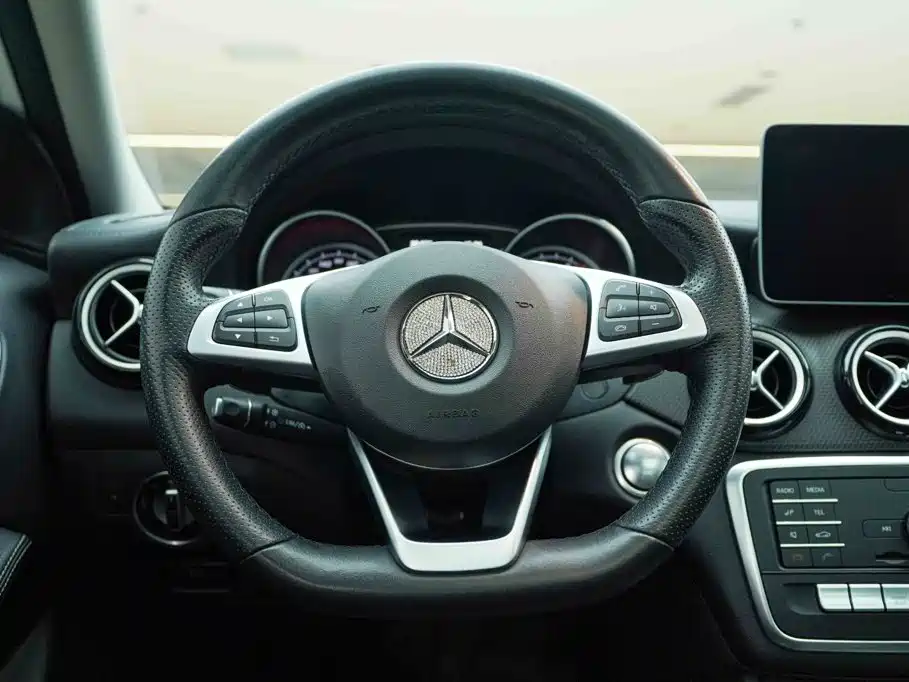 Mercedes-Benz GLA 2019 — фото 18