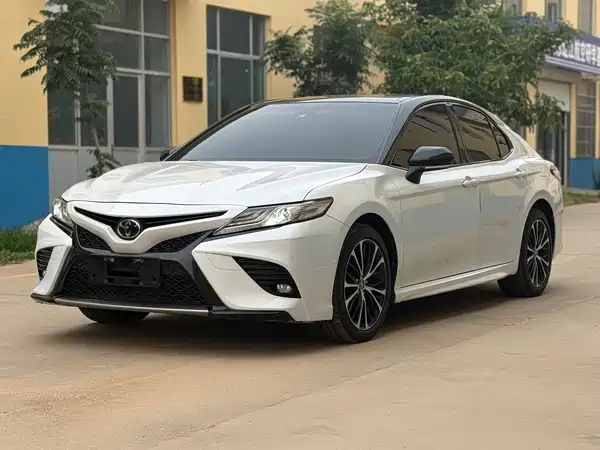 Toyota Camry 2019