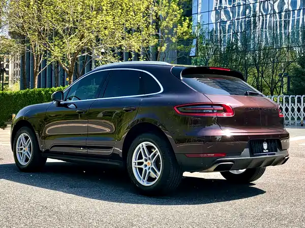 Porsche Macan 2016