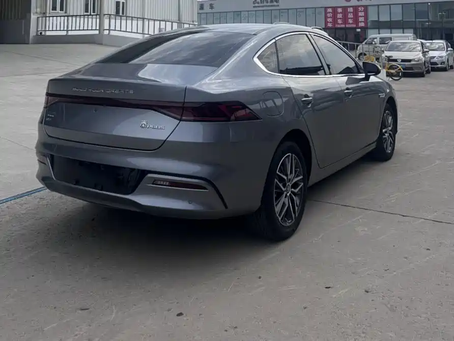BYD Qin PLUS 2022 — фото 10