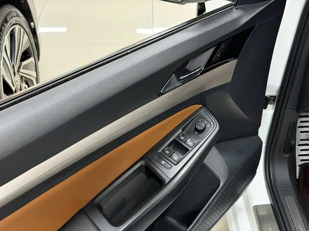 Volkswagen Bora 2023