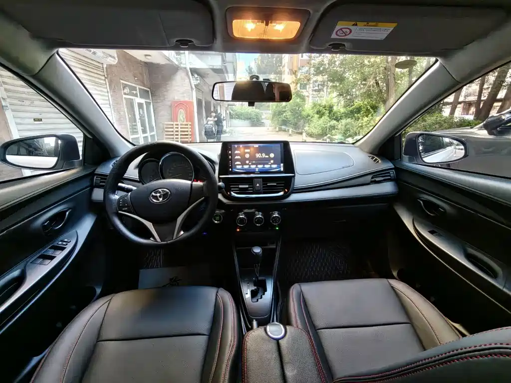 Toyota Vios 2023 — фото 17