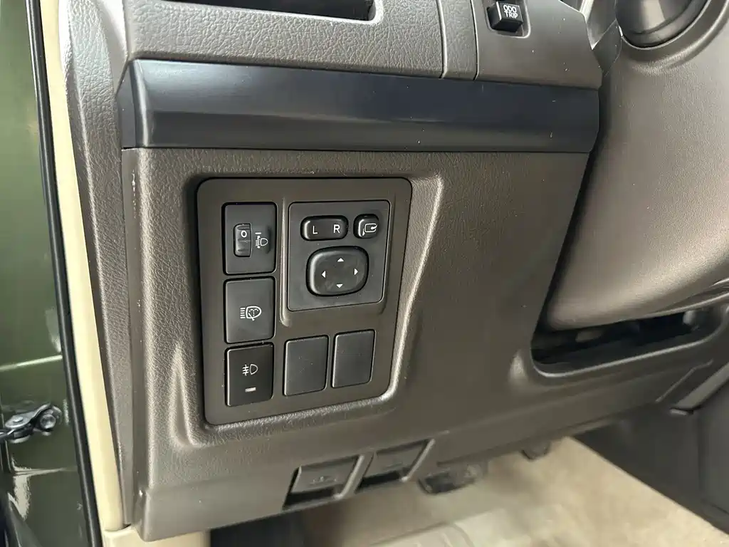 Toyota Prado 2013 — фото 26