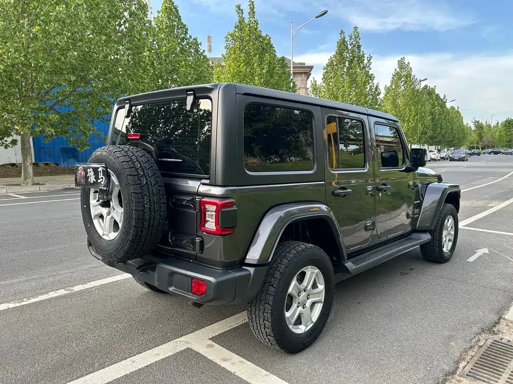 Jeep Wrangler 2020 — фото 6