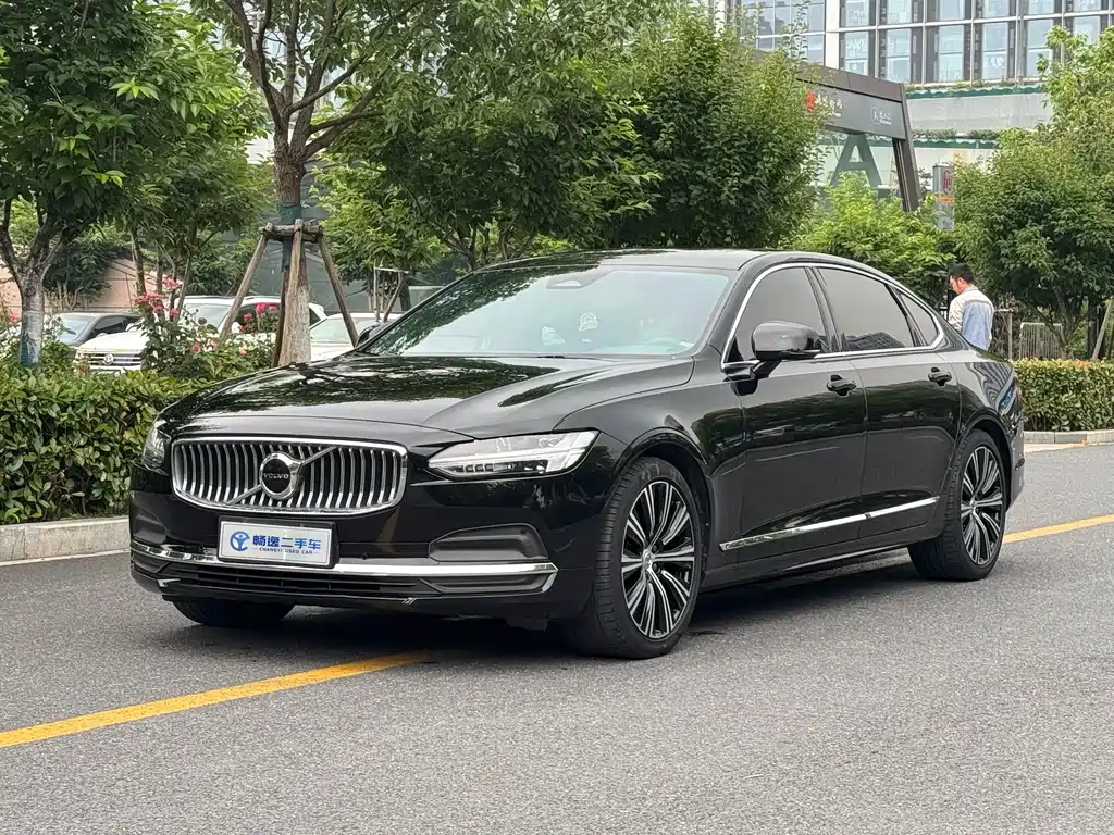 Volvo S90 2024 — фото 1