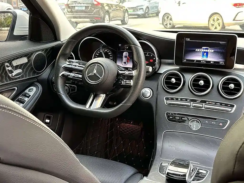 Mercedes-Benz C-Class 2018 — фото 10