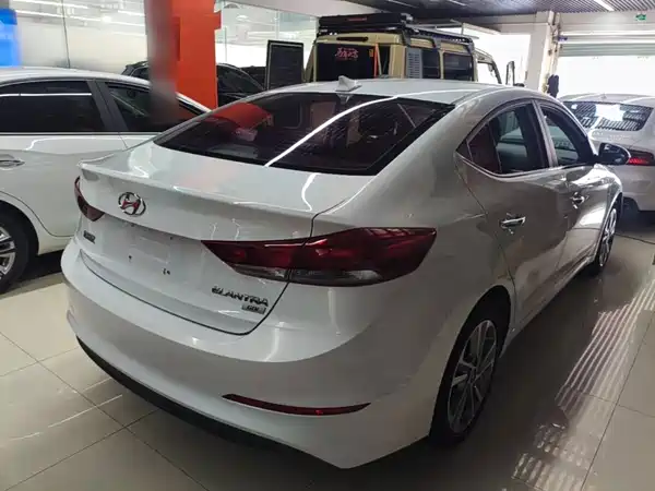 Hyundai Celesta 2017