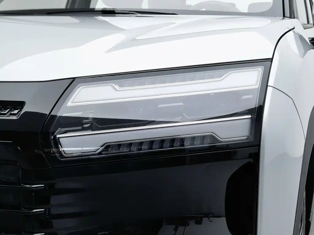 Wuling Starlight 560 New Energy 2025 — фото 7