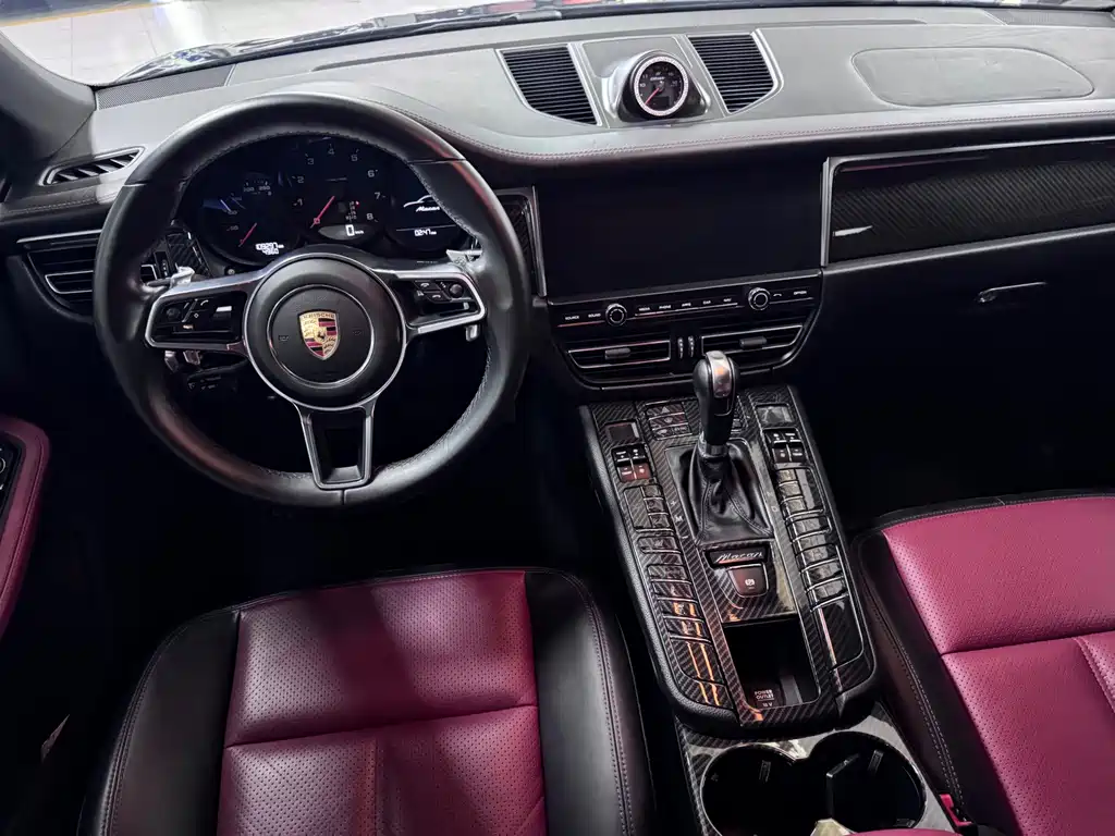 Porsche Macan 2018 — фото 18
