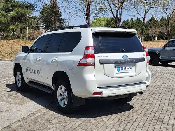 Toyota Prado 2016