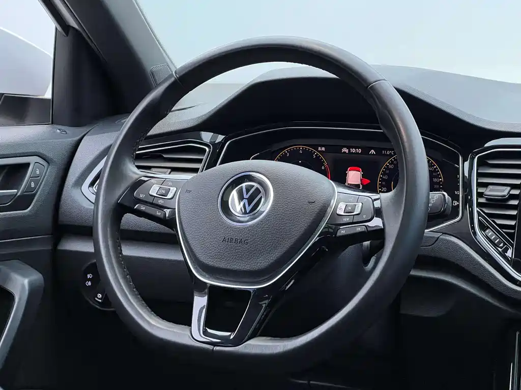 Volkswagen T-Roc 2021 — фото 15