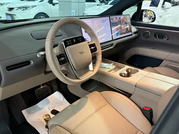 Li Auto i6 2026