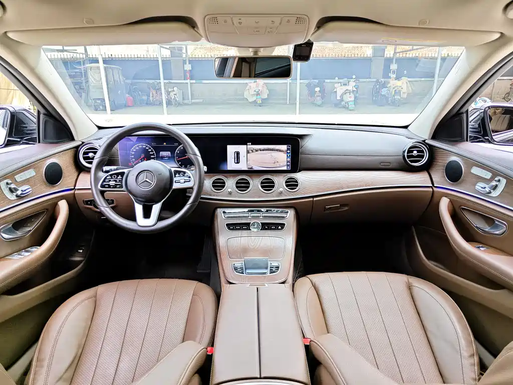 Mercedes-Benz E-Class 2019 — фото 8
