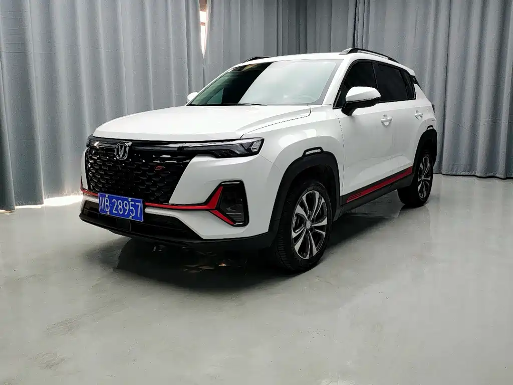 Changan CS35PLUS 2022 — фото 1