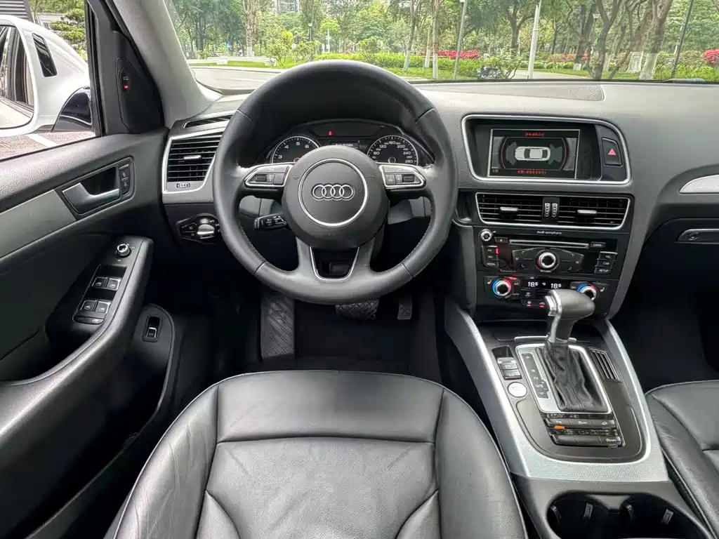 Audi Q5 2017 — фото 11