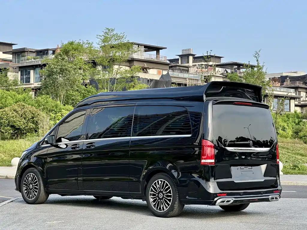 Mercedes-Benz V-Class 2020 — фото 6