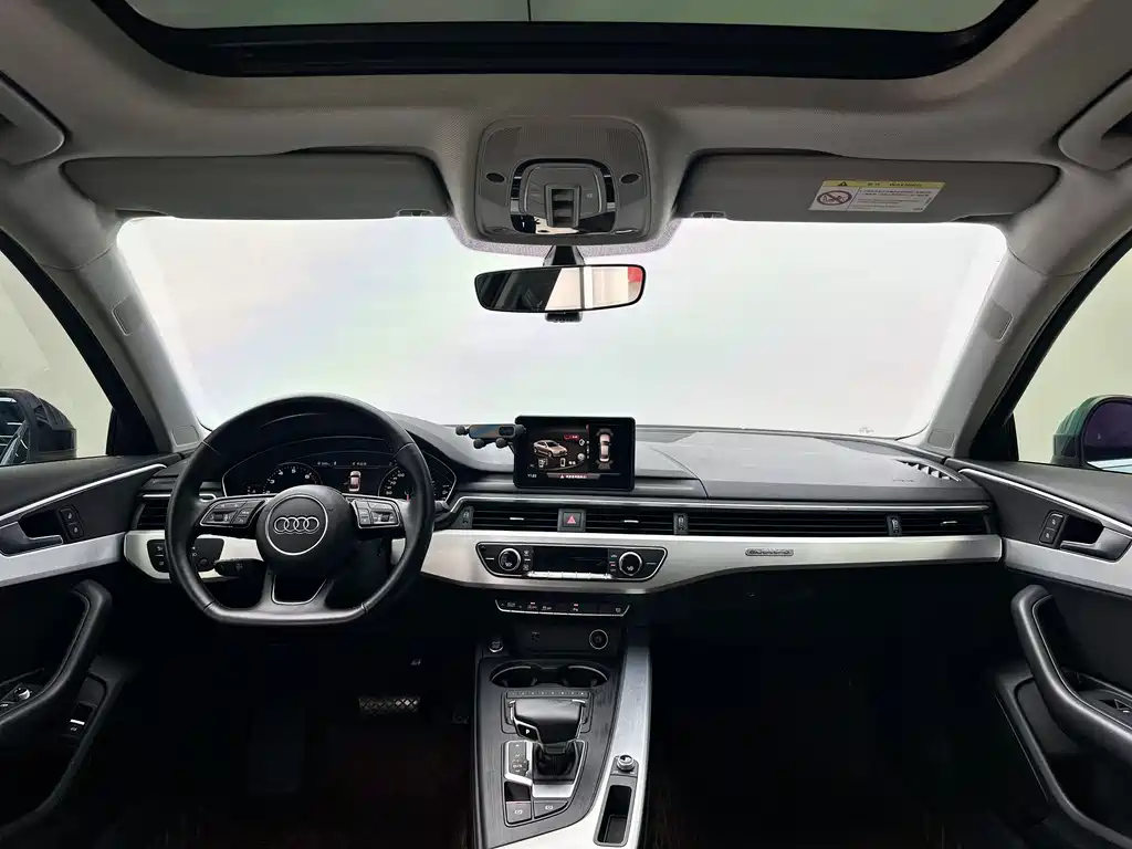 Audi A4L 2019