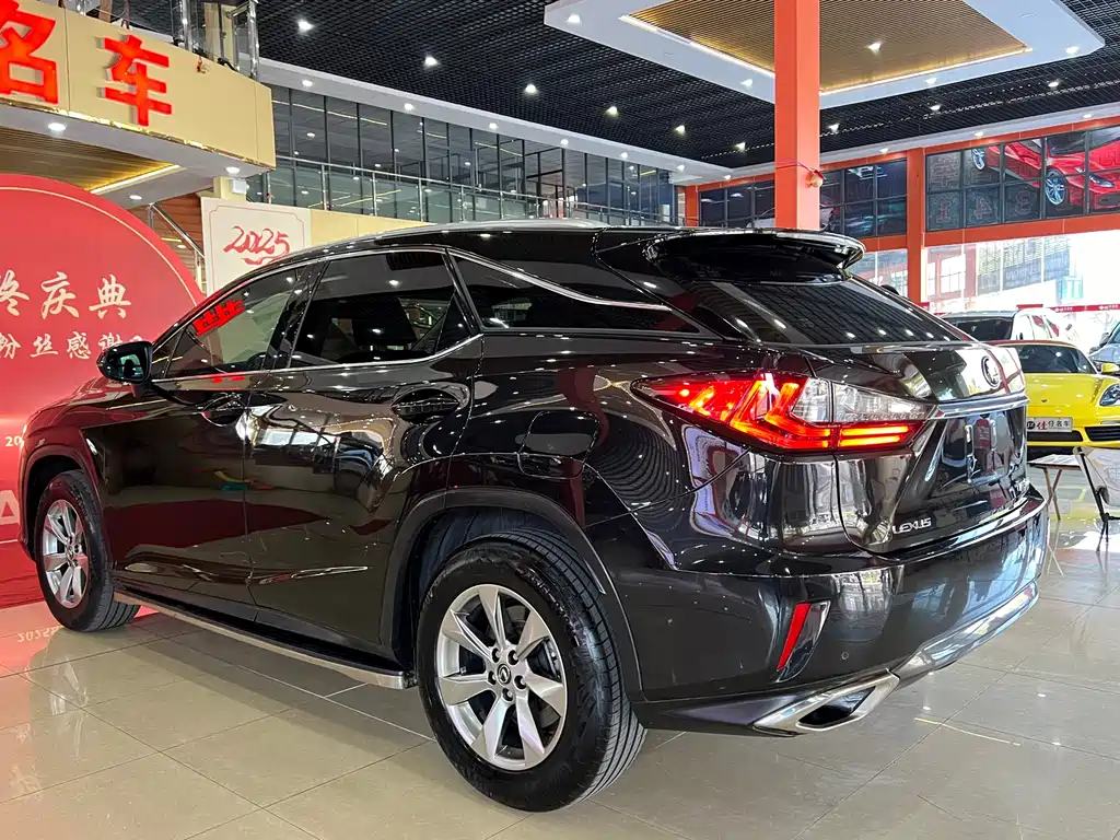 Lexus RX 2018 — фото 6