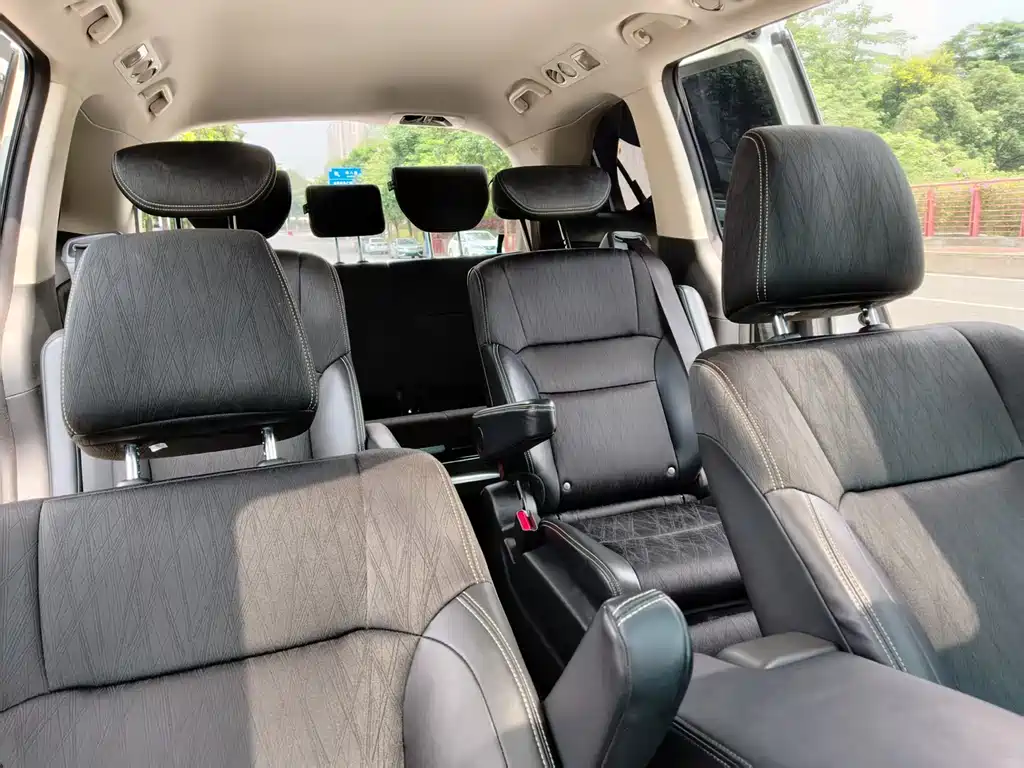 Honda Odyssey 2015 — фото 8