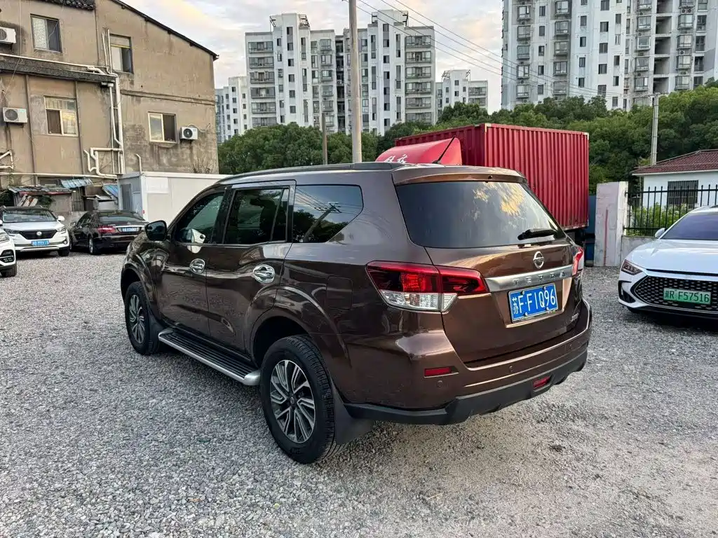 Nissan Terra 2020