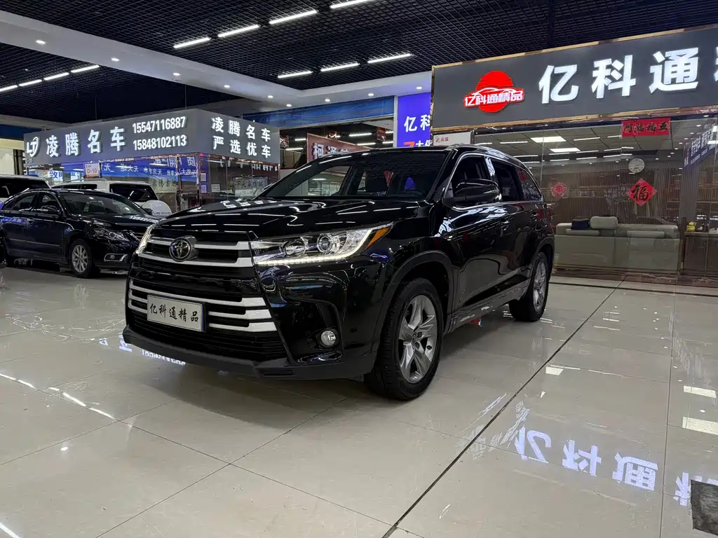 Toyota Highlander 2021 — фото 2