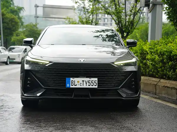 Changan UNI-V 2023