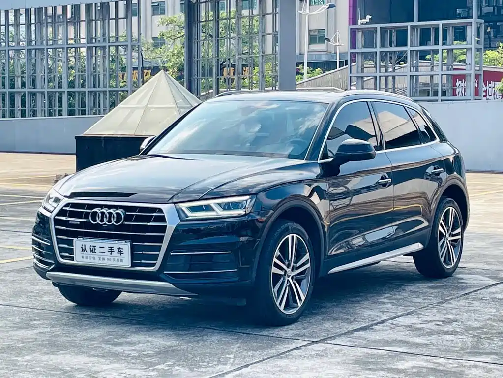 Audi Q5L 2020 — фото 5