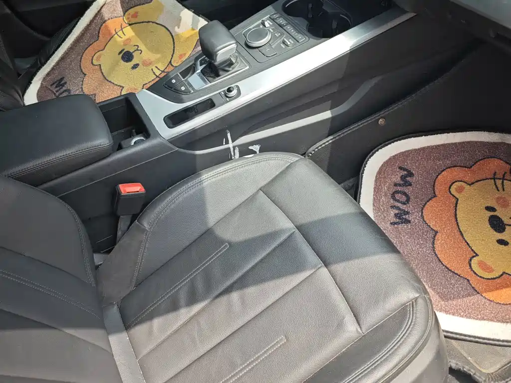 Audi A4L 2019