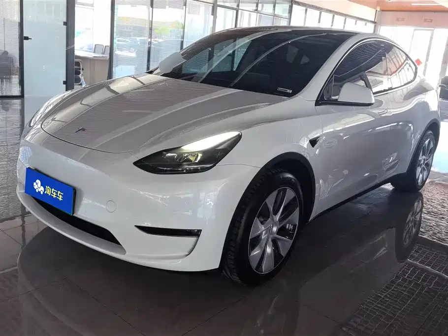 Tesla Model Y 2022 — фото 1