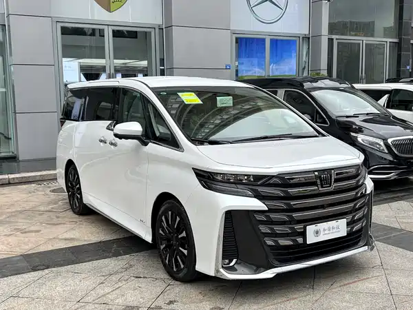 Toyota Vellfire 2024