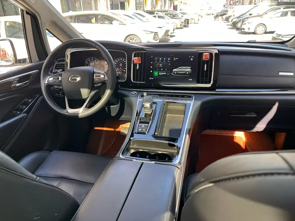 GAC Motor Trumpchi M8 2022 — фото 7