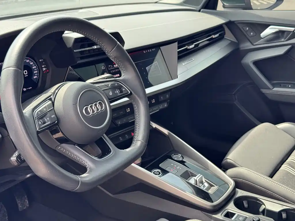 Audi A3 2022 — фото 15