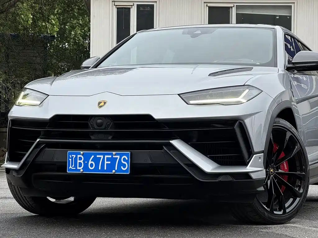 Lamborghini Urus 2024 — фото 5