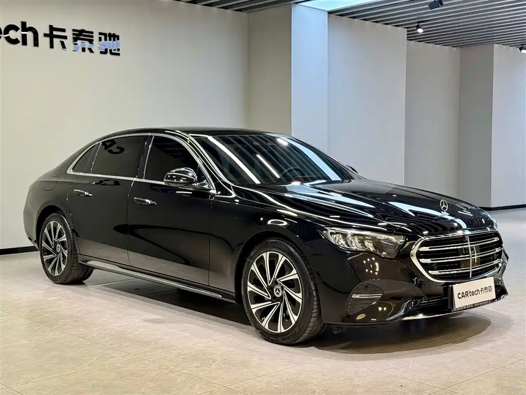 Mercedes-Benz E-Class 2024 — фото 2