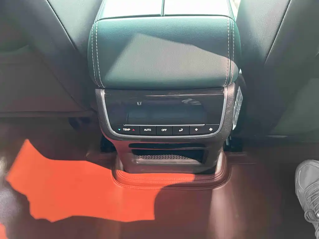 GAC Motor Trumpchi GS8 2022 — фото 13