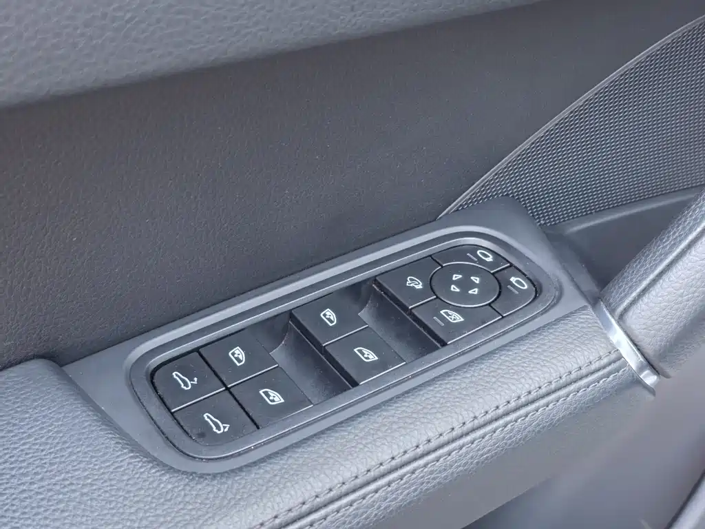 Porsche Cayenne 2024 — фото 14