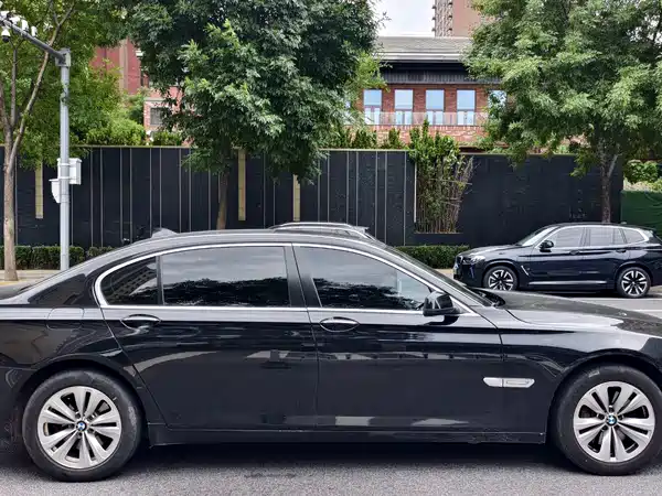 BMW 7 Series 2009